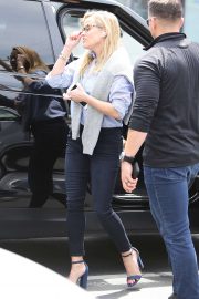 Reese Witherspoon - Out and about in LA