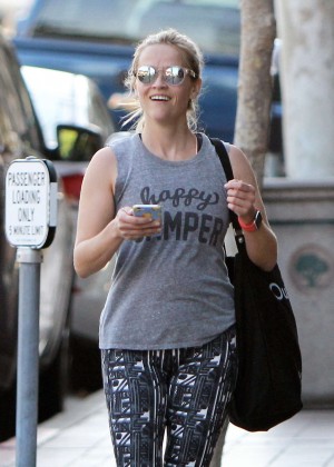 Reese Witherspoon out at her yoga class in Brentwood