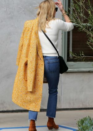 Reese Witherspoon - Out in Santa Monica