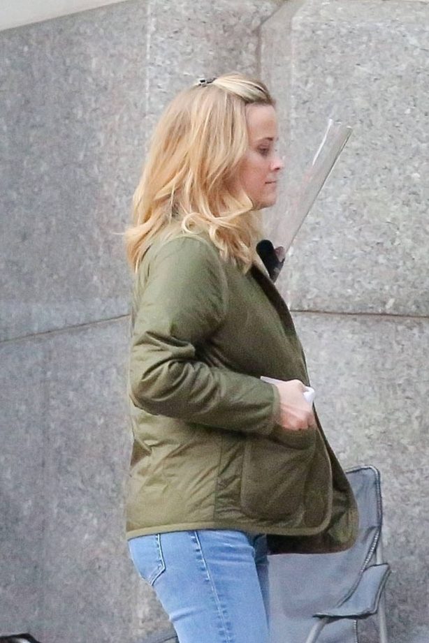 Reese Witherspoon - Seen at 'The Morning Show' set in Los Angeles