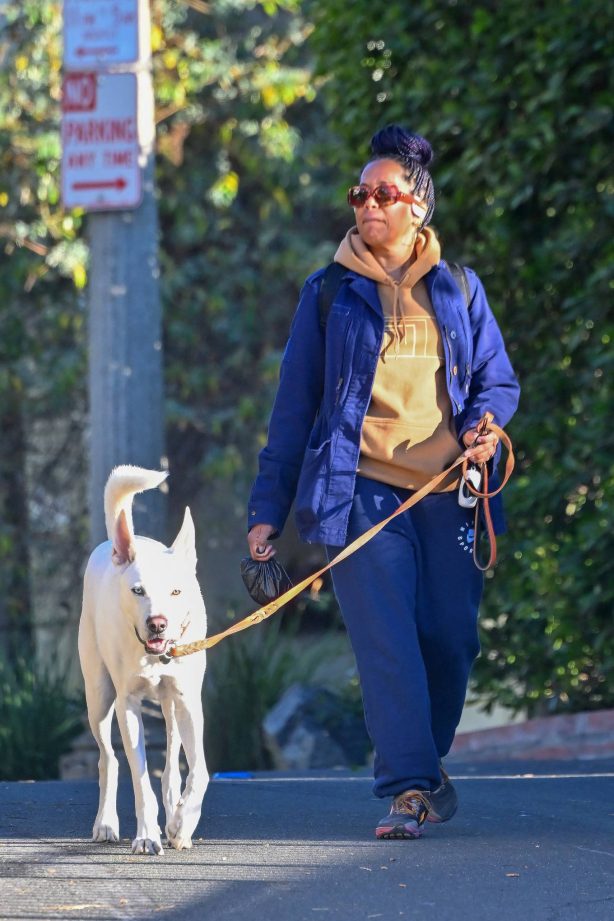 Regina King - Walking her dog in Los Feliz