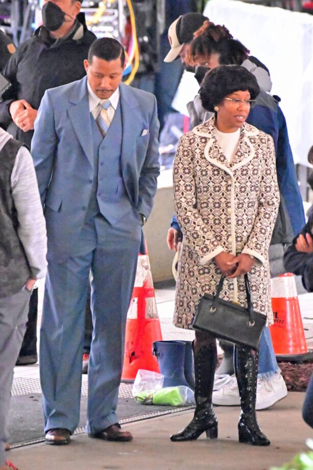 Regina King - With Terrance Howard on the set of 'Shirley' in Los Angeles