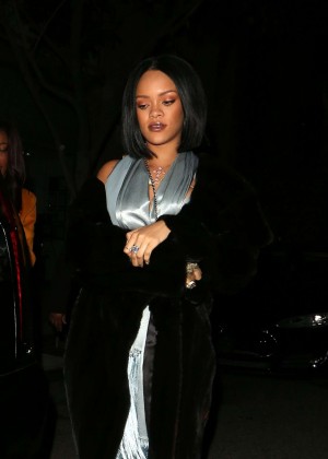 Rihanna - Arriving at a restaurant in LA