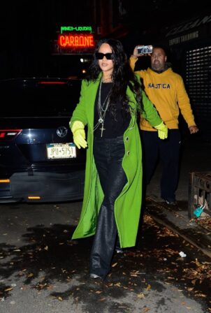 Rihanna - In a green coat out for dinner at Carbone in New York
