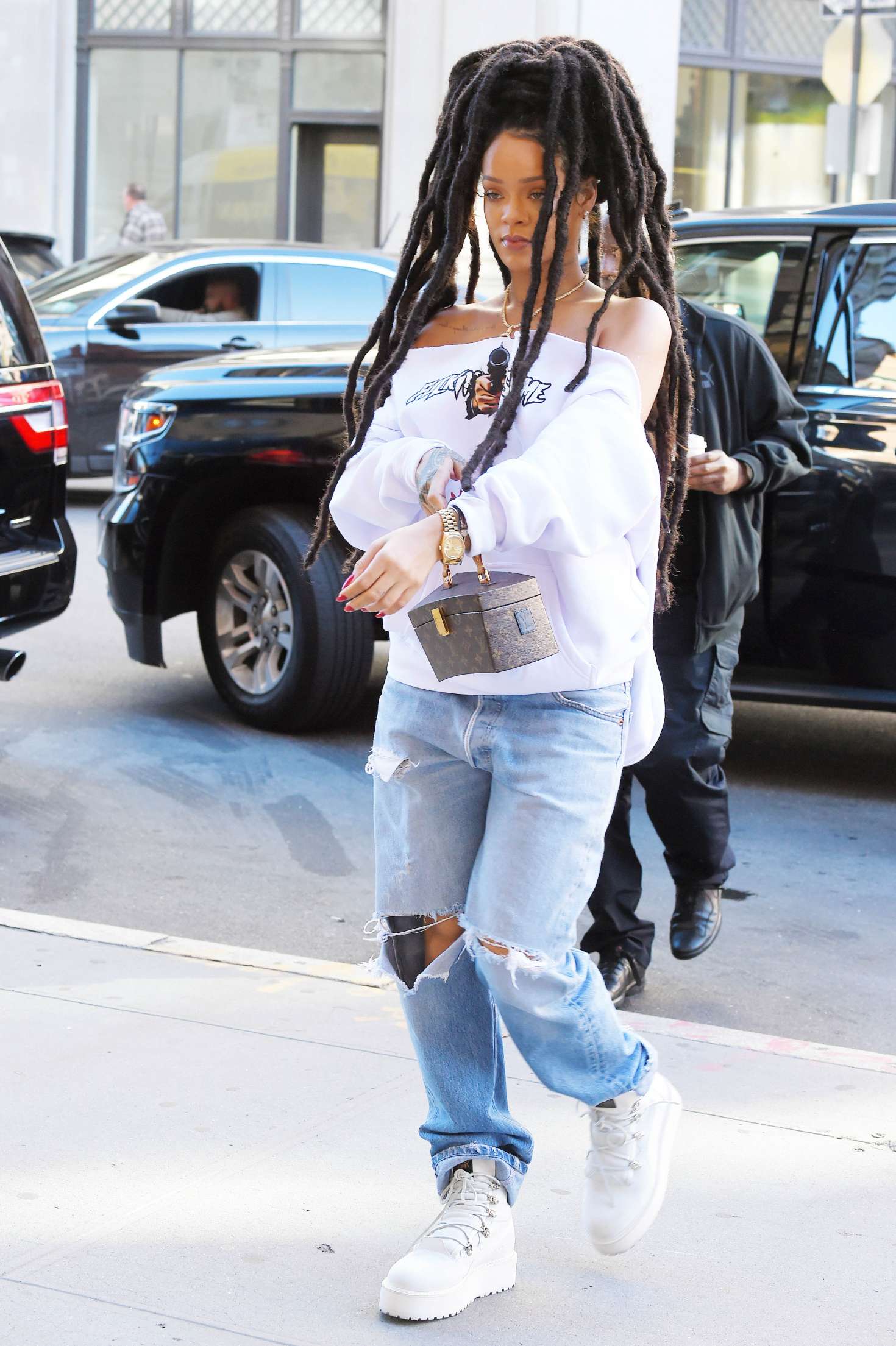 Rihanna in Ripped Jeans in NYC -19 | GotCeleb
