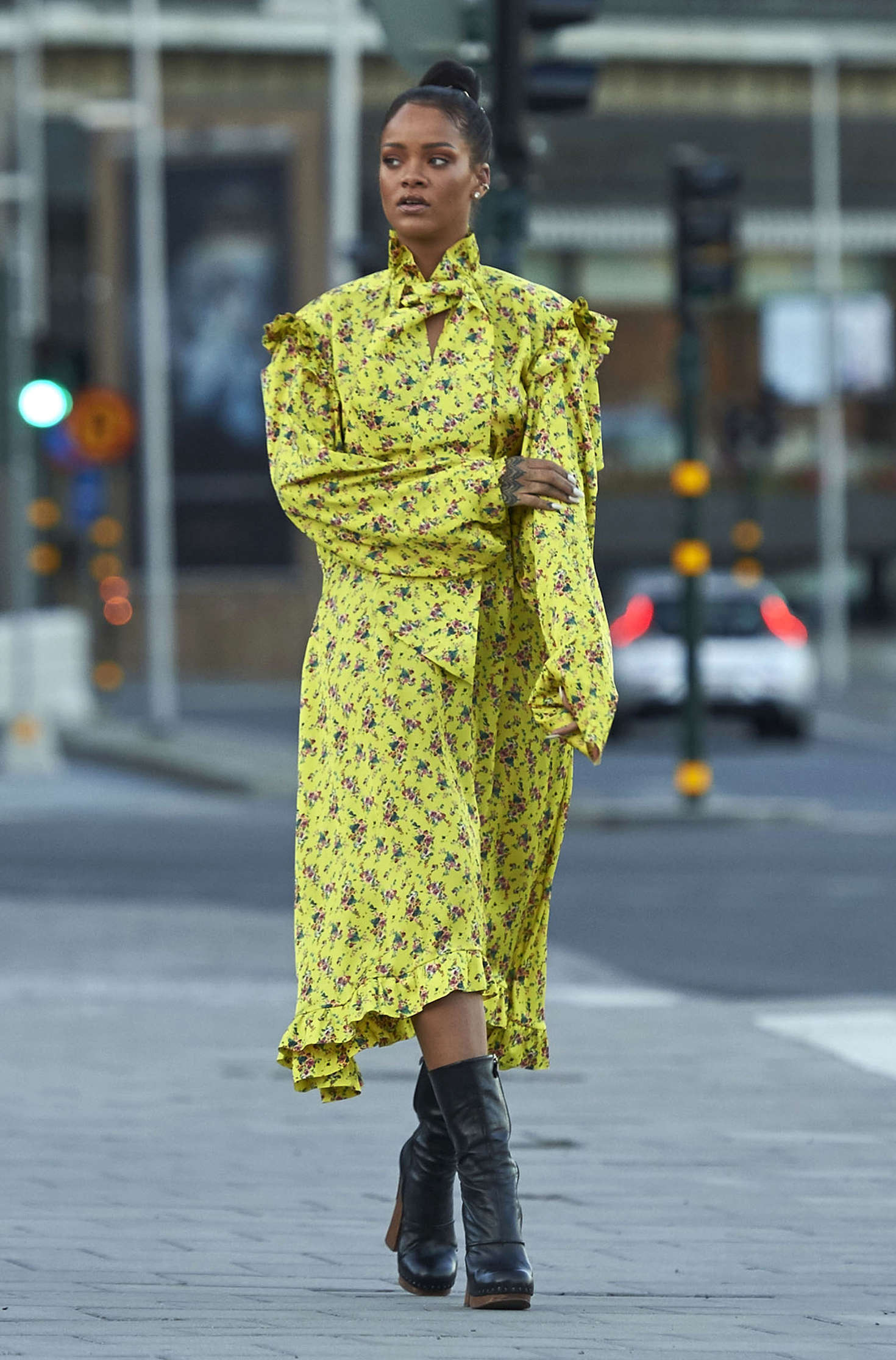 Rihanna in Yellow Dress -04 | GotCeleb