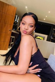 Rihanna - Instagram and social media 4
