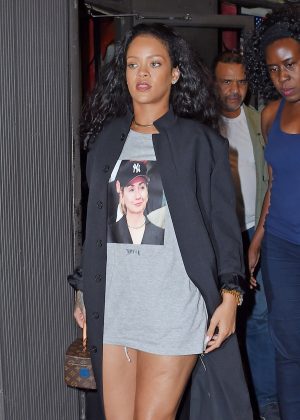 Rihanna - Leaving an office building in New York