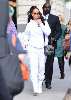 Rihanna - Leaving her hotel in New York City