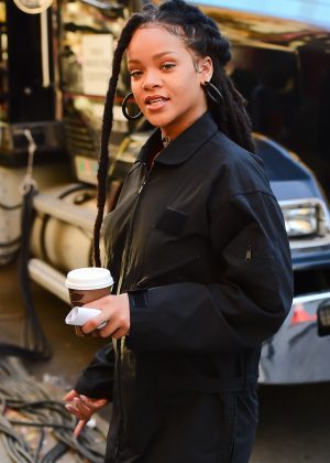 Rihanna - On set of 'Ocean's Eight' in New York City