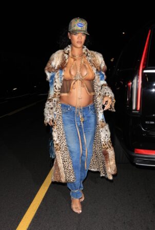 Rihanna - Out to late night dinner at Giorgio Baldi in Santa Monica