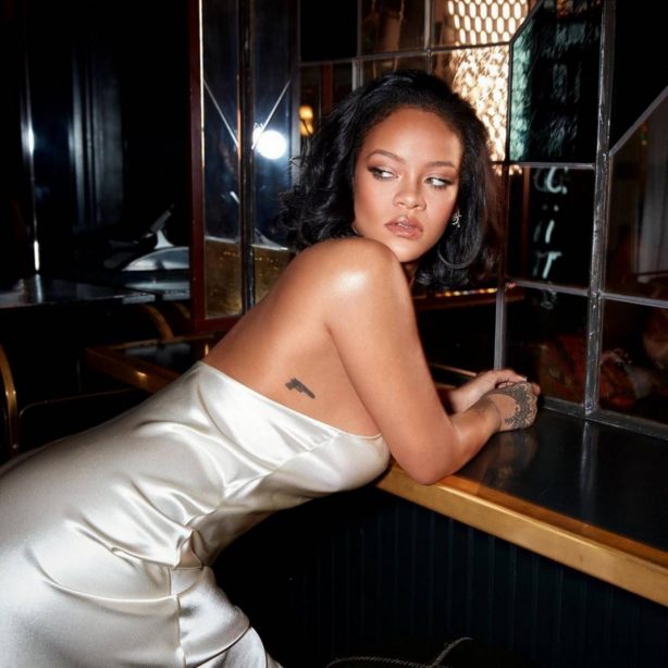 Rihanna - Photoshoot for Fenty Beauty: Cream Blush and Bronzer 2020