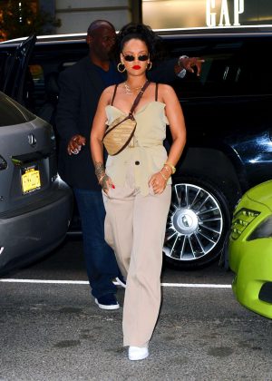 Rihanna shows out in NYC
