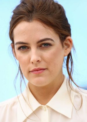 Riley Keough – ‘American Honey’ Photocall at 2016 Cannes Film Festival ...