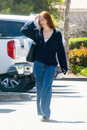 Riley Keough - In wide-leg jeans while running errands in Calabasas