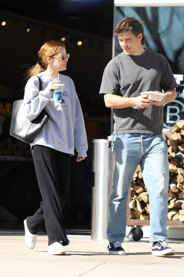 Riley Keough - On a lunch with her husband Ben Smith in Calabasas