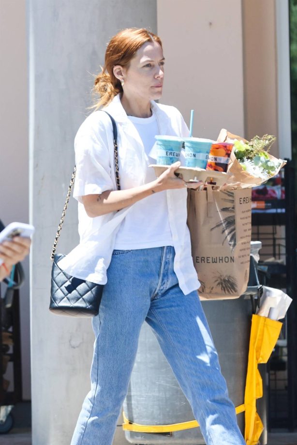 Riley Keough - Seen as she grabs her essentials at Erewhon near her Calabasas home