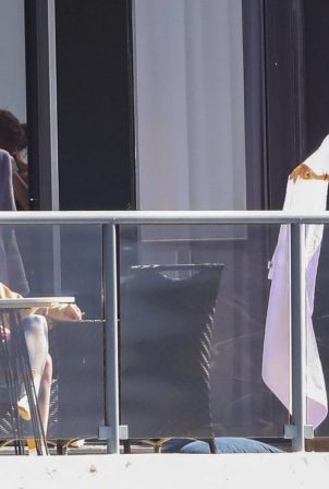 Rita Ora and Elena Ora - Sharing a quarantine hotel in Sydney