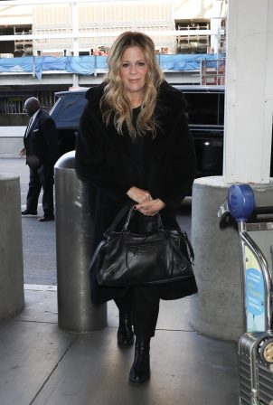 Rita Wilson - Pictured at LAX in Los Angeles