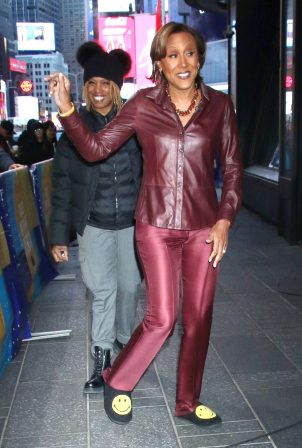 Robin Roberts - On a Good Morning America in New York