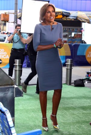 Robin Roberts - On the set of Good Morning America in New York