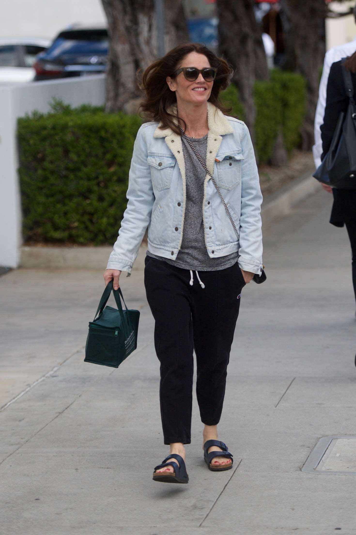 Robin Tunney 2018 : Robin Tunney out in Beverly Hills -01. 