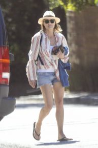 Robin Wright - Seen outside Her Home in Venice Beach