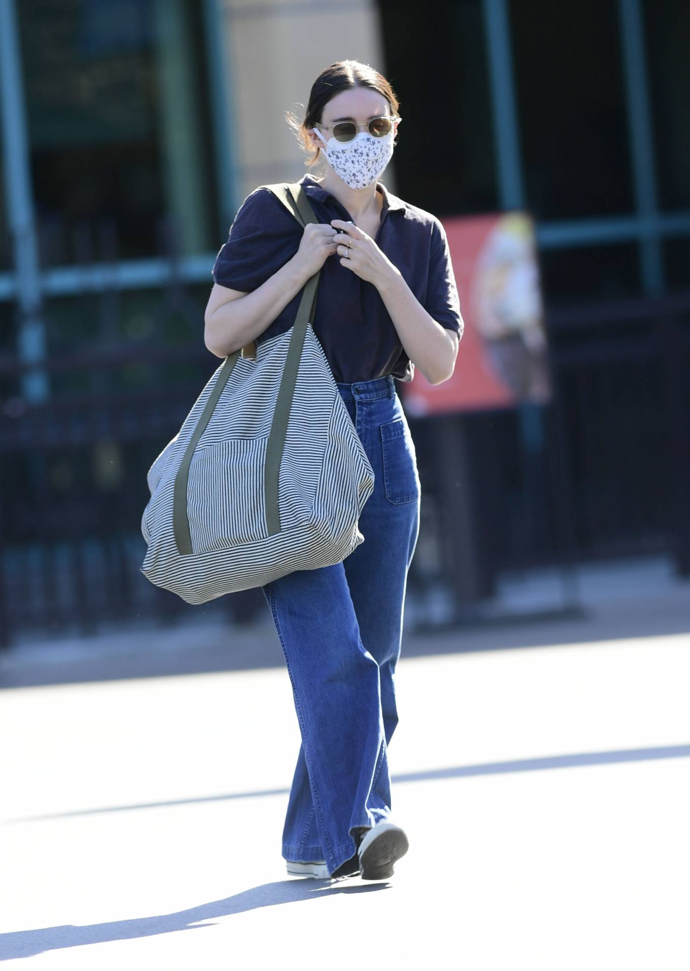 Rooney Mara – heading to a grocery store in Los Angeles