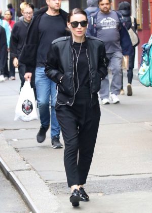 Rooney Mara - Out and about in New York City