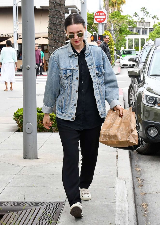 Rooney Mara out in Los Angeles