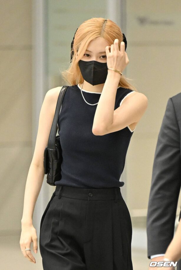 Rosé - Seen at Incheon Airport