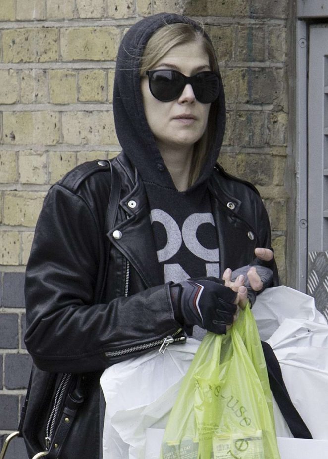 Rosamund Pike picking up her dry cleaning in North London
