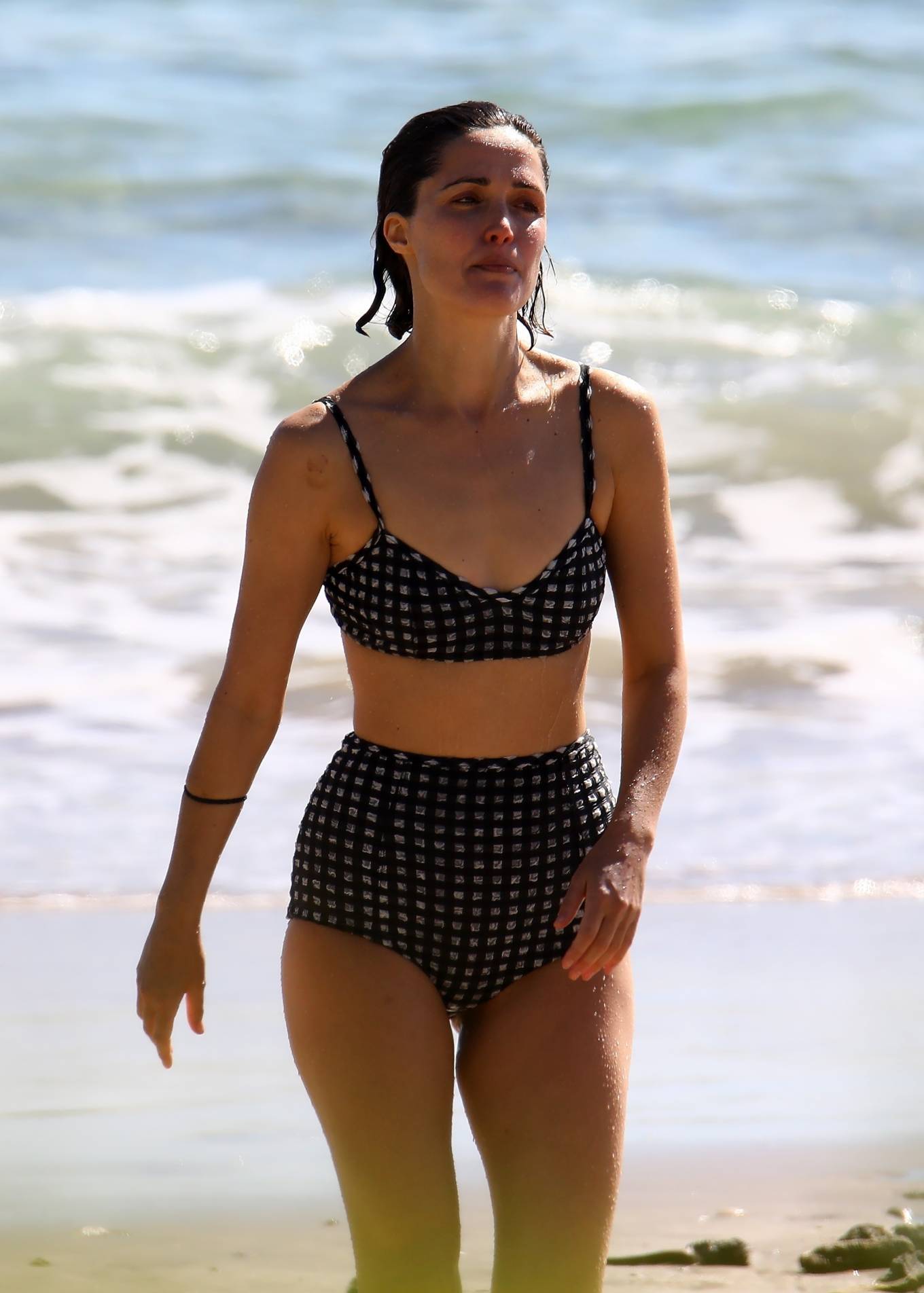 Rose Byrne – In a bikini on the beach in Byron Bay