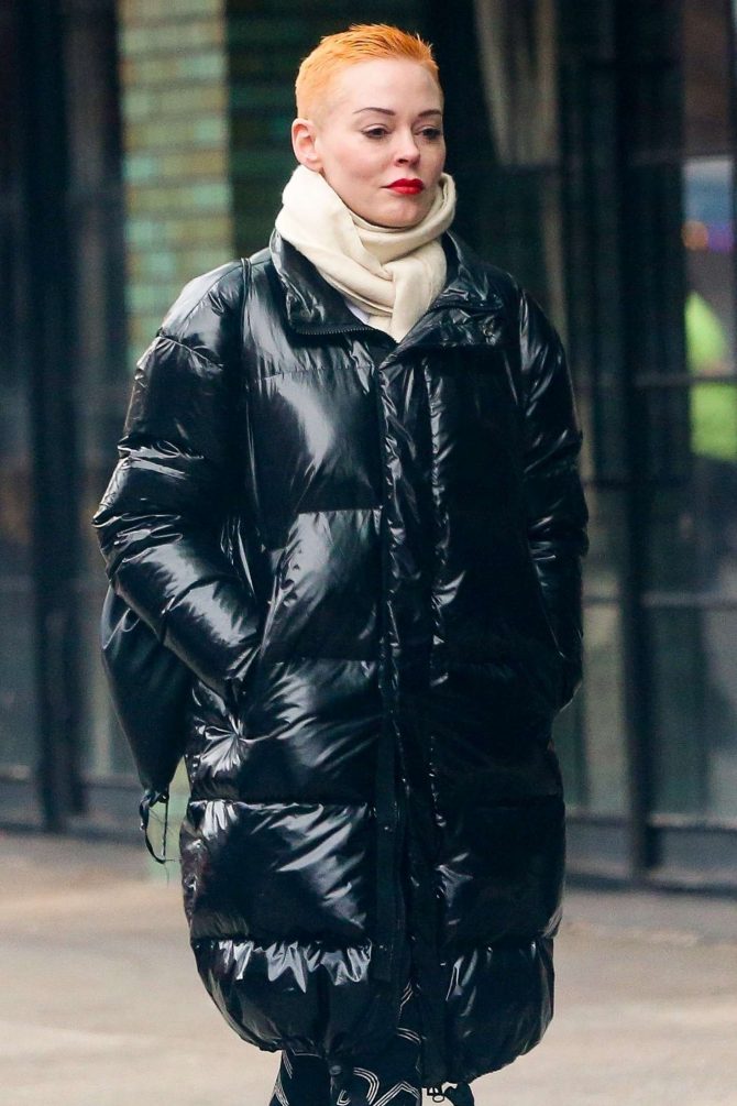 Rose McGowan - Arriving at The Bowery Hotel in NYC