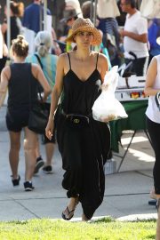 Roselyn Sanchez - Shopping at the Farmers Market in Los Angeles