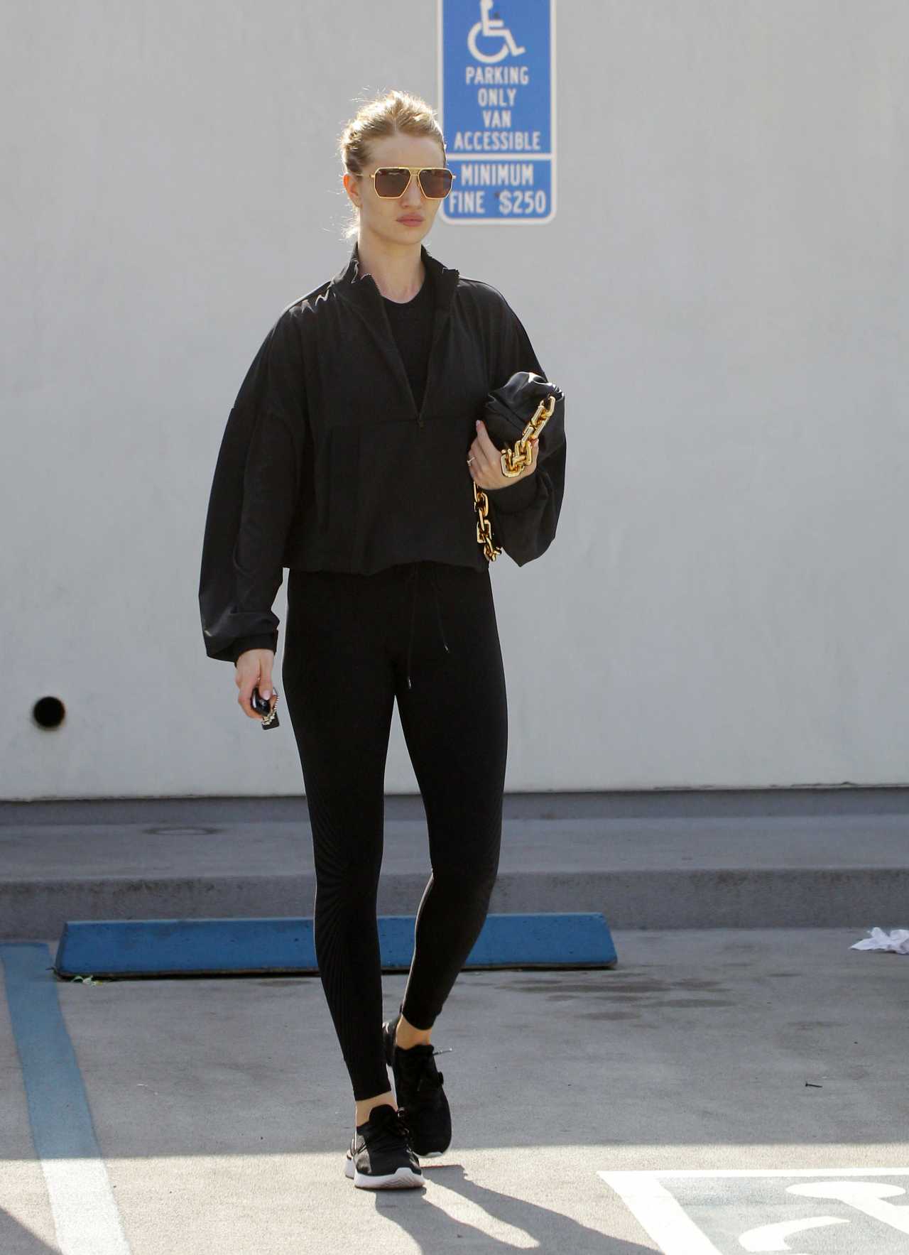 Rosie Huntington-Whiteley 2020 : Rosie Huntington-Whiteley – Exiting a Gym After A Workout in Los Angeles-05