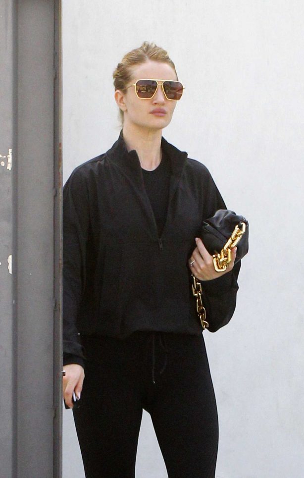 Rosie Huntington-Whiteley - Exiting a Gym After A Workout in Los Angeles
