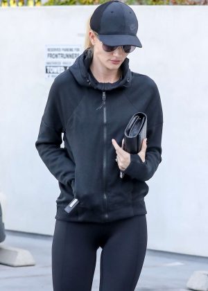 Rosie Huntington Whiteley in Tights Heading to the gym in West Hollywood