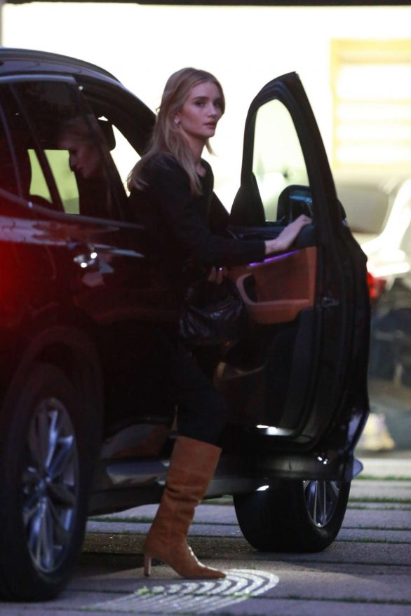 Rosie Huntington-Whiteley leaves car in Beverly Hills