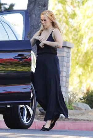 Rumer Willis - Pictured taking a stroll in Los Angeles