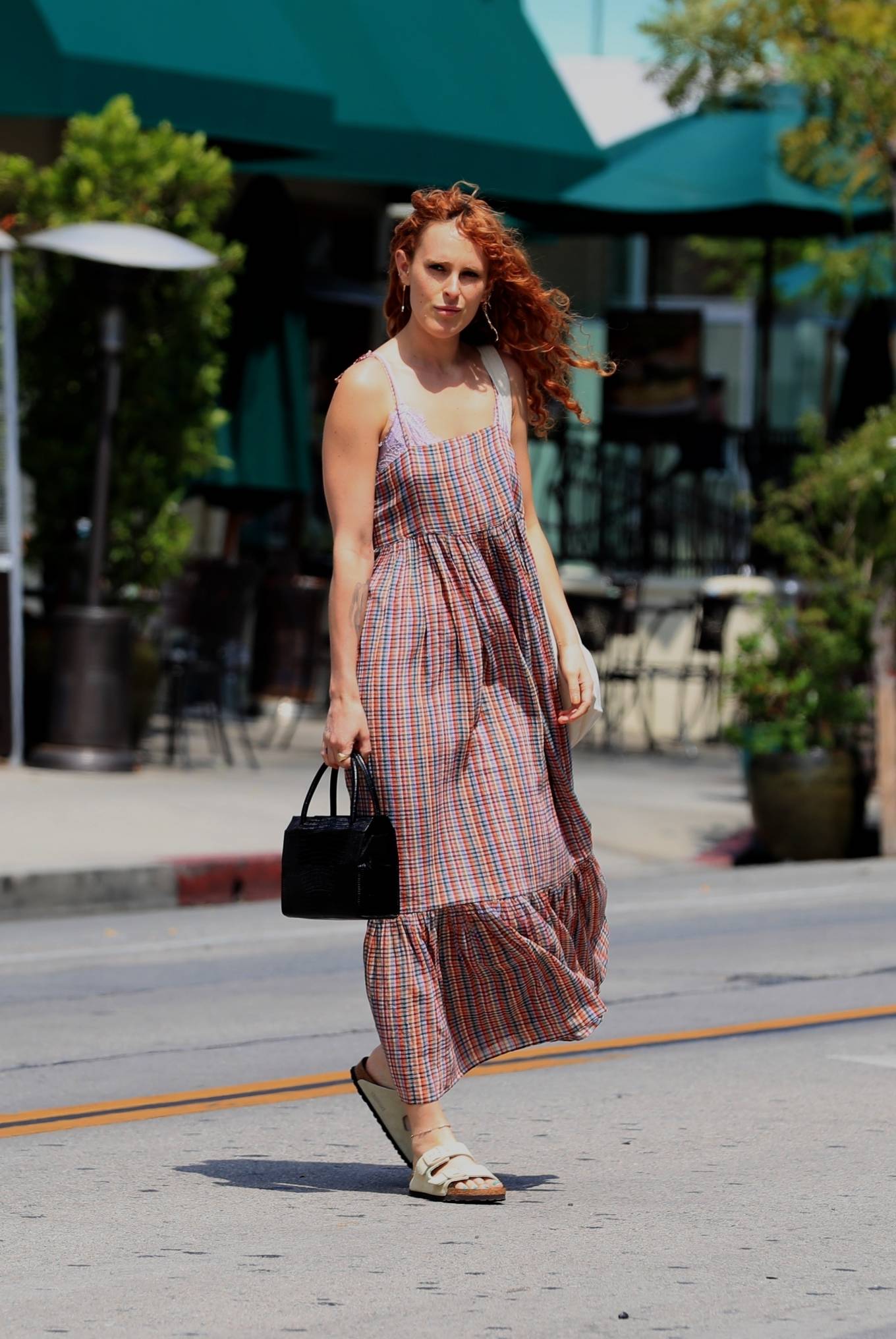 Rumer Willis - Seen after lunch at Urth Caffe on Melrose Avenue in West Hollywood