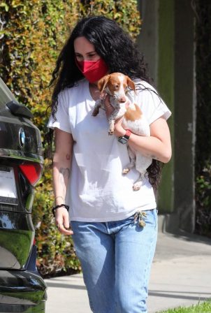 Rumer Willis - Seen with her new puppy in Los Angeles