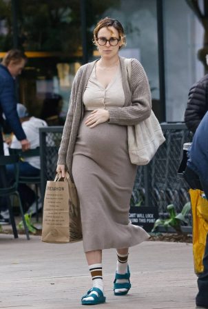 Rumer Wills - In a beige skirt while grocery shopping in Studio City