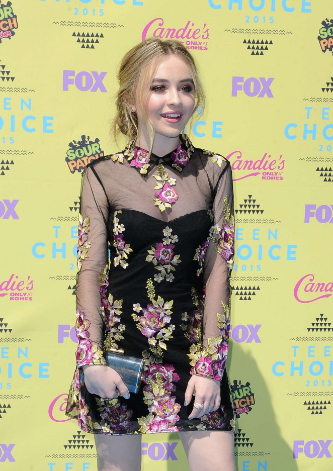 Sabrina Carpenter - 2015 Teen Choice Awards in LA