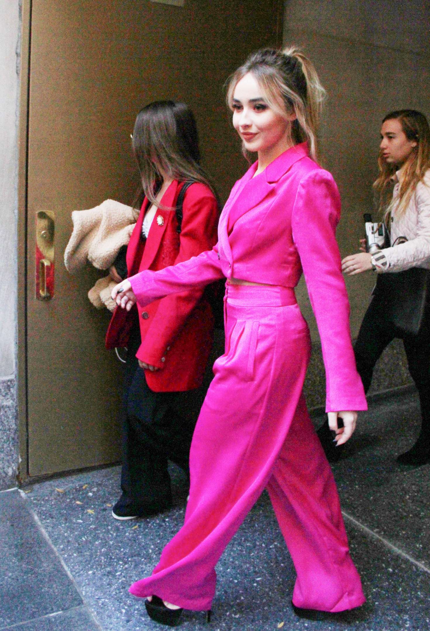 Sabrina Carpenter in Pink: Visiting the Today show.