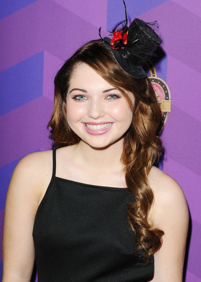 Sammi Hanratty - Just Jared's Way to Wonderland Party in West Hollywood