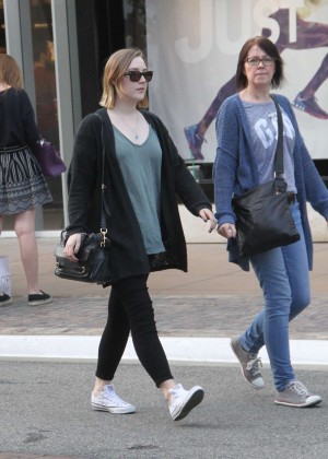 Saoirse Ronan - Shopping in Hollywood