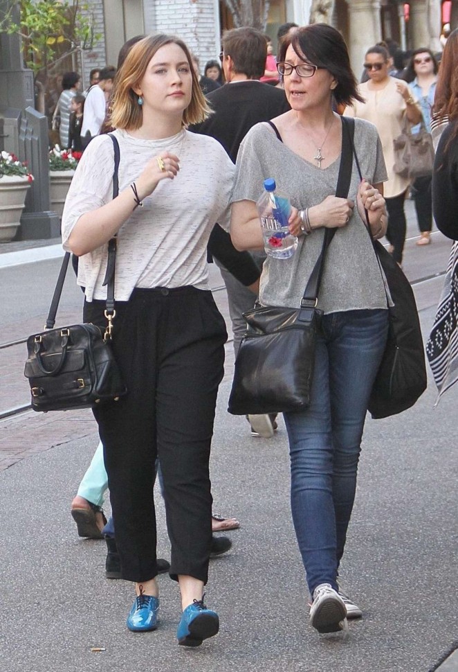 Saoirse Ronan - Shopping with her mother at The Grove