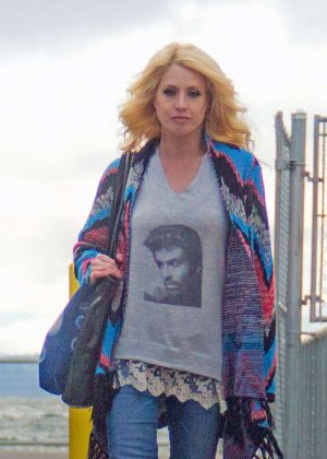 Sara Barrett Wearing a George Michael shirt at the Seattle Waterfront