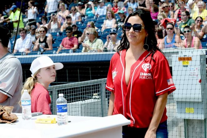 Sara Evans - 27th Annual City of Hope celebrity softball game in Nashville